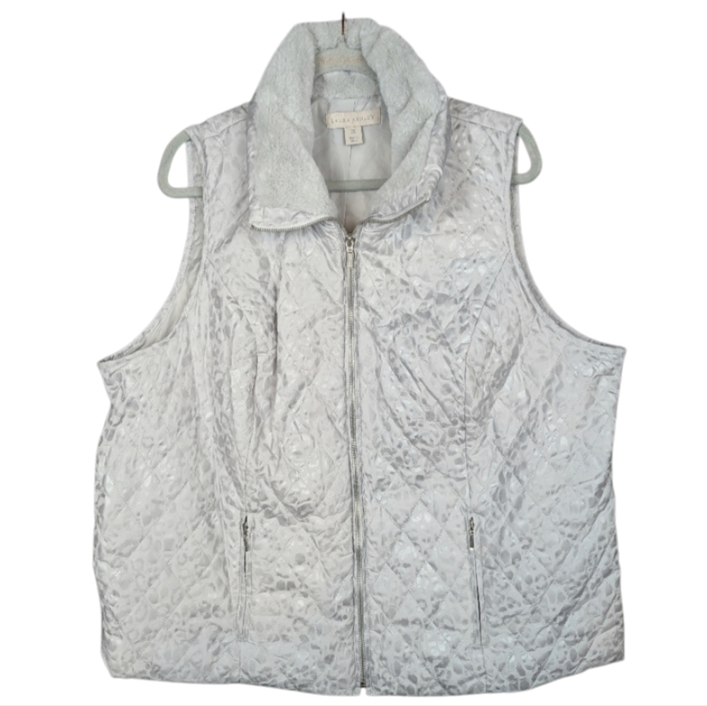 Laura Ashley 2X white leopard print vest